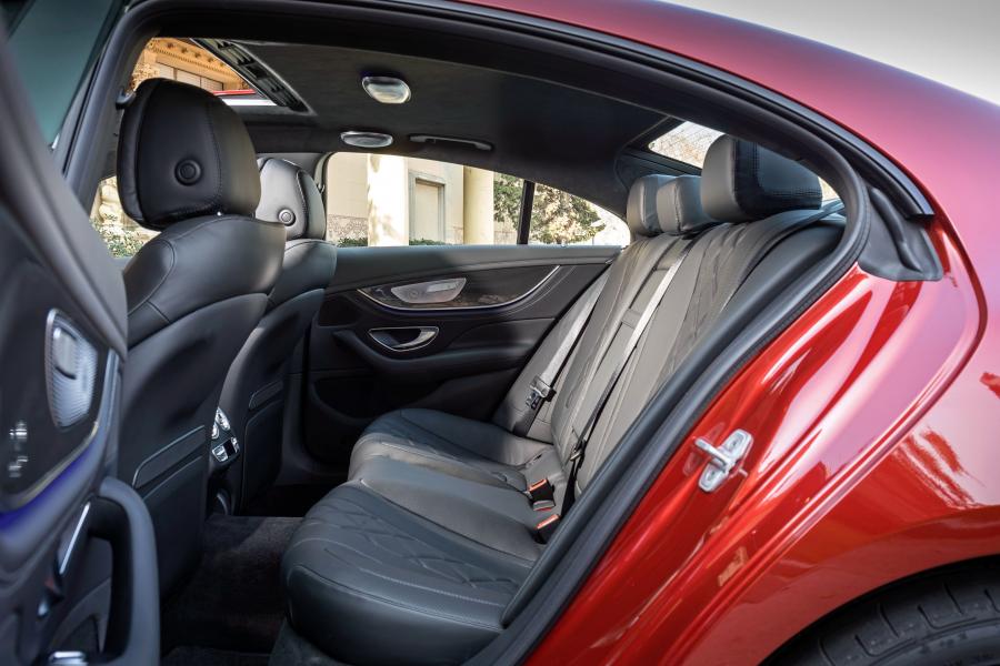 Интерьер Mercedes-Benz CLS450 4Matic AMG Line (C257) 2018 года  (WW) (фото 6 из 41)